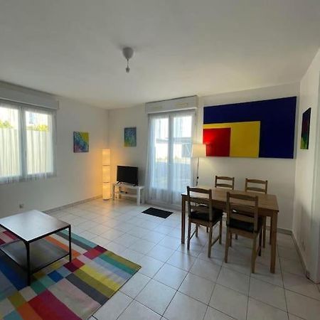 Maisonette Parking Prive Gratuit Doué-la-Fontaine Eksteriør bilde